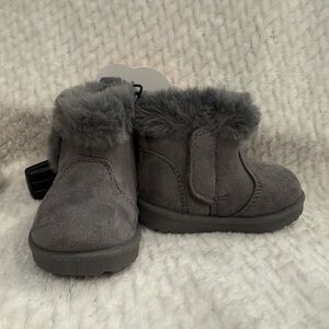 Faux fur lined toddler boots